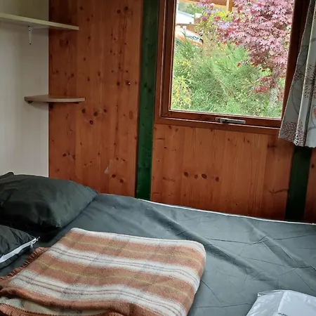 Avec Terrasse - 6 Pers. - Api-1-52-2043 Ла-Тур-д'Овернь