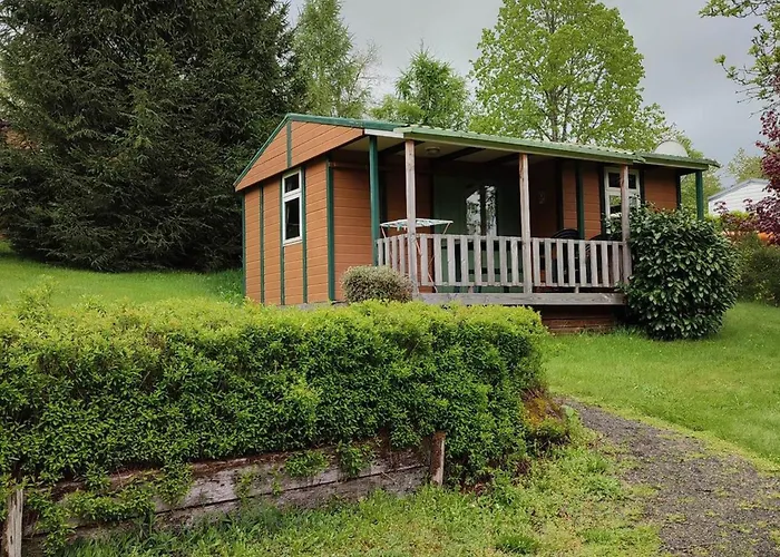 Avec Terrasse - 6 Pers. - Api-1-52-2043 Campsite