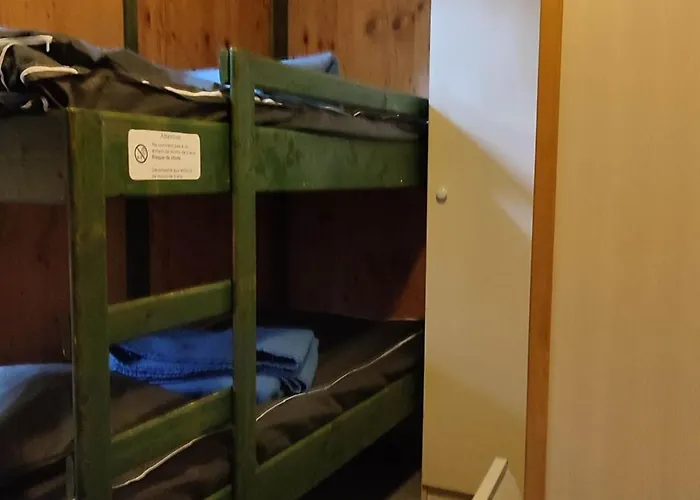 Avec Terrasse - 6 Pers. - Api-1-52-2043 Ла-Тур-д'Овернь