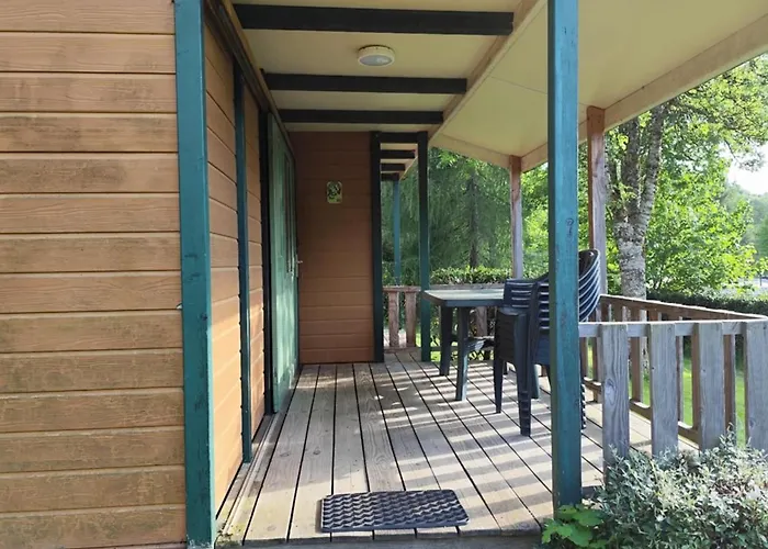 Avec Terrasse - 6 Pers. - Api-1-52-2043